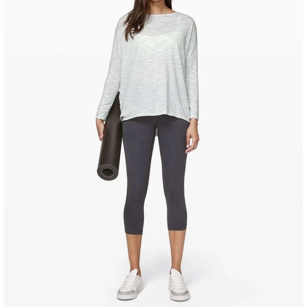 Lululemon Back In Action Long Sleeve Shirt Womens 4 Heathered Ice Gray Oversized